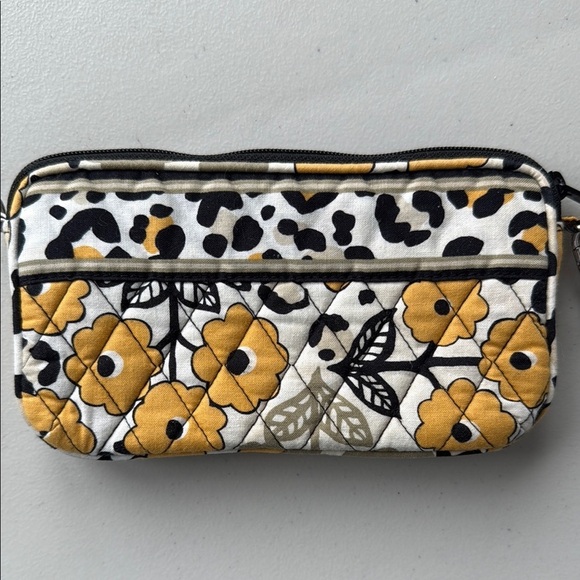 Vera Bradley Go Wild Wristlet Floral Quilted Wristlet Wallet - Picture 2 of 16
